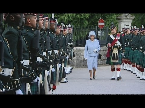 Queen arrives at Balmoral Castle for her summer holiday and meets a Shetland pony