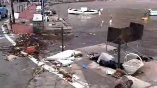 preview picture of video 'Alluvione Isola d'Elba 07.11.2011. Danni al porticciolo di Marina di Campo..3GP'