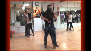 BACHATA KARLOS ROSÉ - NIÑA DE MI CORAZON www.bailesurmadrid.com