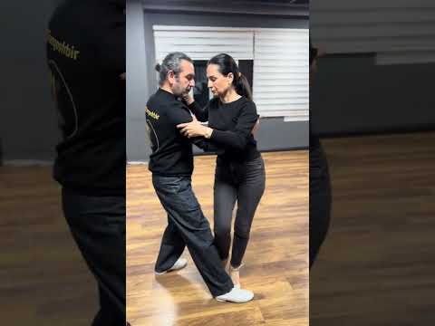 Tango Lesson: Tango Lapiz Variations entrance & exit decorations