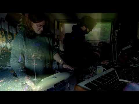 Steve Paul / Abandondrugs & The String Queen - Roli Airwave, Seaboard + Theremini Jam + 15 Step Beat