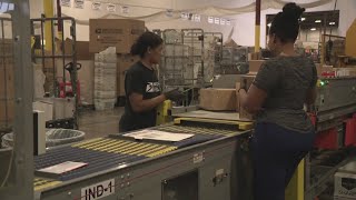 'We never stop': Jacksonville USPS saw over 1 million packages in last 2 days as holidays near
