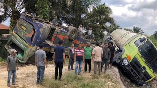 Download lagu INSIDEN BUS DAN TRUCK || Kabin Dan Badan Bus Hancur Parah mp3 Download lagu INSIDEN BUS DAN TRUCK || Kabin Dan Badan Bus Hancur Parah mp3