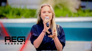 Nell - ‘Livin&#39; A Lie’ l Regi Academy l Seizoen 2 l VTM 2