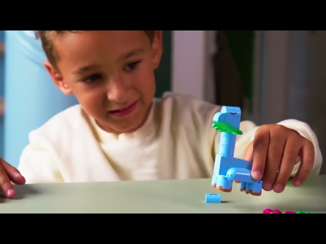 Vídeo relacionado con LEGO Classic Dinosaurios Creativos Caja de Ladrillos de Colores para Construir Huevo de Dinosaurio, Tiranosaurio Rex, Triceratops y Volcán de Juguete, Regalo para Niños y Niñas de 5 Años o Más 11041