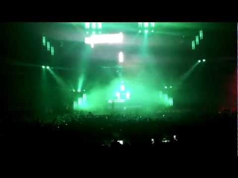 Brookes Brothers feat. MC Master X - 03/03/2012 - UKF RAMPAGE @ LOTTO ARENA