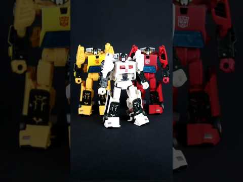 What if Sunstreaker was a cop? ? #Transformers Generations Selects Earthrise Cordon