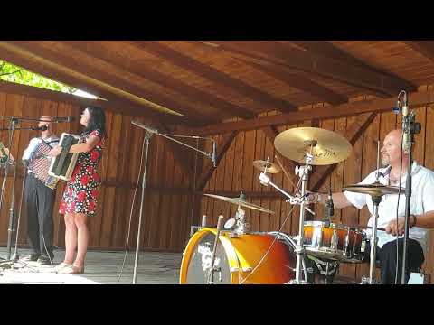 ŠUMAVÁCI - Římovský můstek