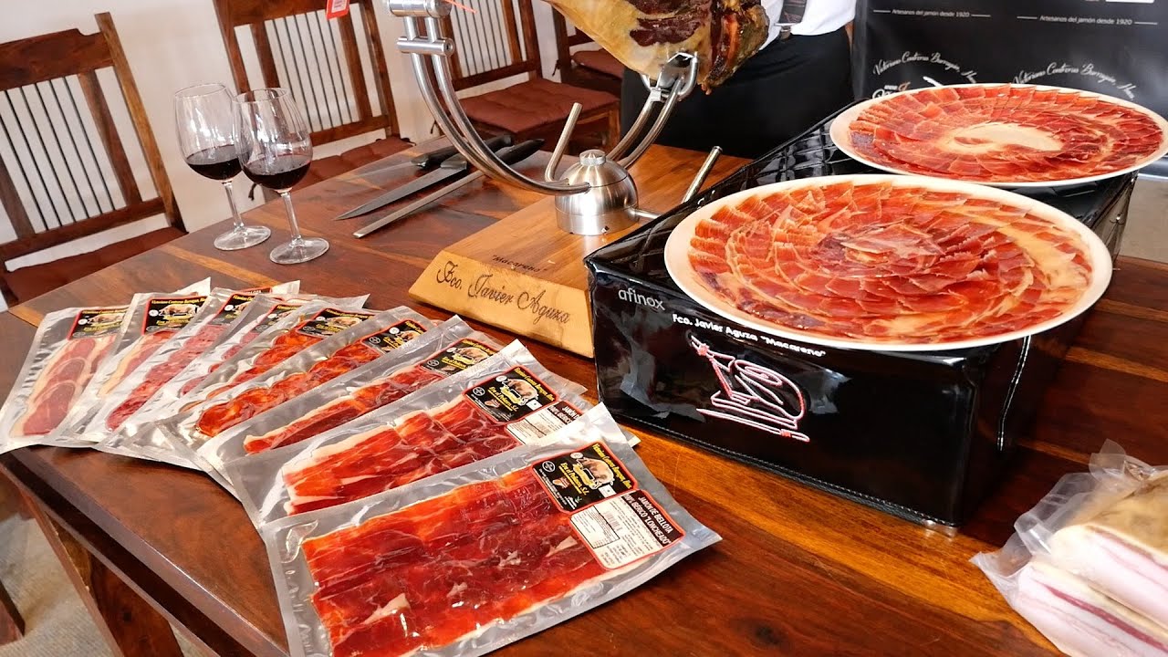 Inauguración del XXXII Salón del Jamón Ibérico y la Dehesa de Jerez de los Caballeros
