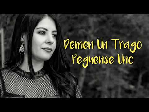 Un Motivo DIANEY HOYOS