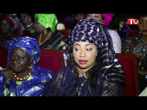 Vidéo: Mata Sy Diallo chantée et honorée par Ndéye Diouf Mou Serigne Fallou à Sorano Vidéo: Mata Sy Diallo chantée et honorée par Ndéye Diouf Mou Serigne Fallou à Sorano
