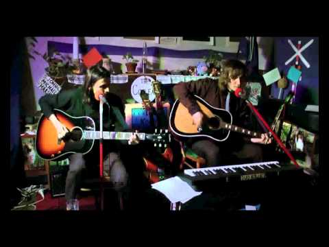 The Colleas - Norské dřevo (cover the Beatles v ČJ)