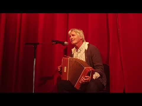 12 Marcel Berrou sings Pleasure and Displeasure from Denez Abernot