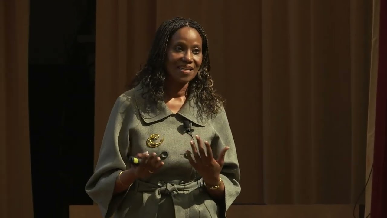 Leona Ba on stage