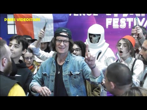 Matt SMITH ( Doctor Who, The Crown etc ) takes time with his fans @ Paris Fan Festival 8 may 2022