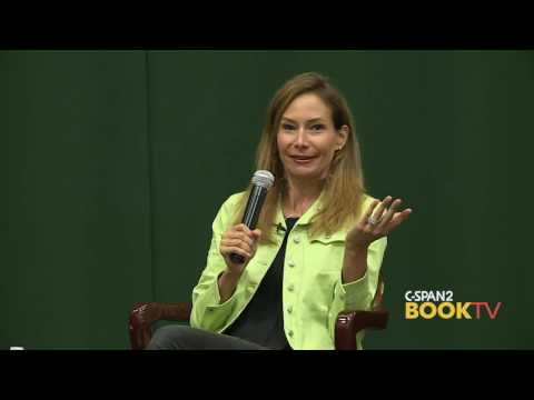 Heather Cabot and Samantha Walravens, "Geek Girl rising"