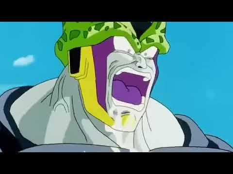 Gohan colpisce Cell facendolo tornare alla seconda trasformazione