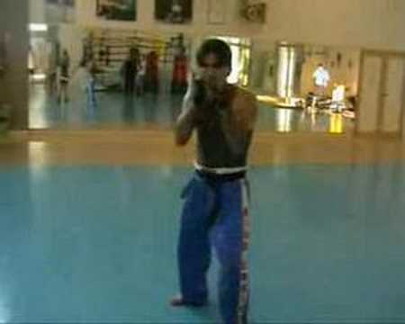 Kickboxing (prima lezione i diretti)
