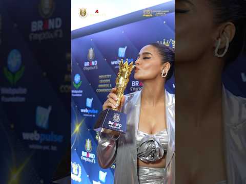 Surveen Chawla won Industry Leaders Awards 2023 for Best Actress OTT for Rana Naidu