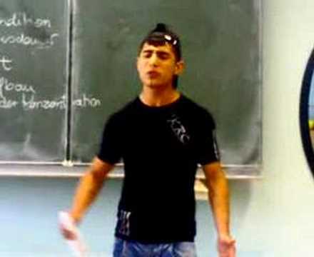 Kadir Urfali Daglara Düsunce