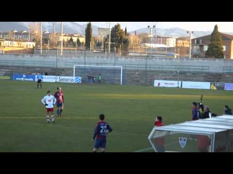 S.D.G. Segoviana 2 - Santa Marta de Tormes 1 . 27ª Jornada La Albuera 27/2/2011 (7)