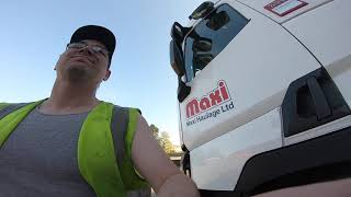 Download lagu Trucker Jay in the UK: Wrong Turn No parking mp3 Download lagu Trucker Jay in the UK: Wrong Turn No parking mp3