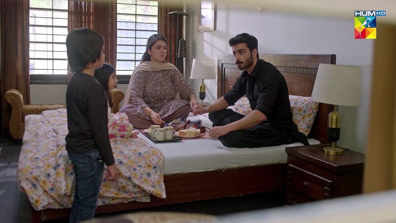 Niklo Is Kamre Se, Koi Khana Nahi Milega...!!! #deewar #sunitamarshal