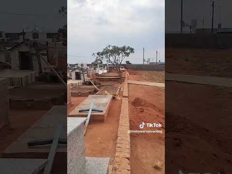 Cemitério de Ivolândia-Goiás