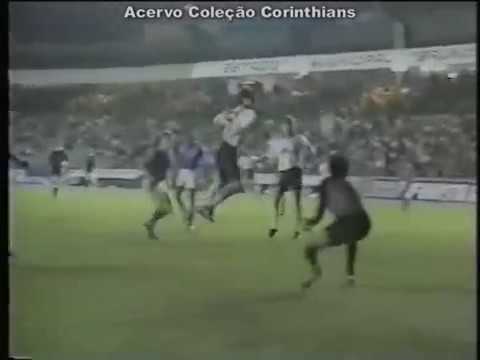 Santo André 0 x 1 Corinthians - 15 / 10 / 1992 ( Fabinho faz gol com a mão )