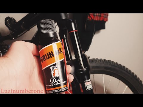 Federgabel Pflegen Reinigen mit *Brunox* Federgabelspray Deo