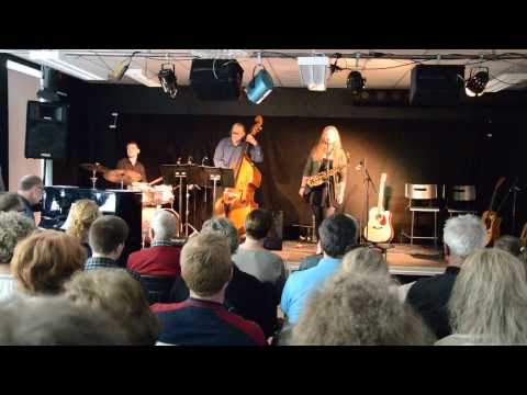 Amanda Nilsson - A rainy night in Georgia