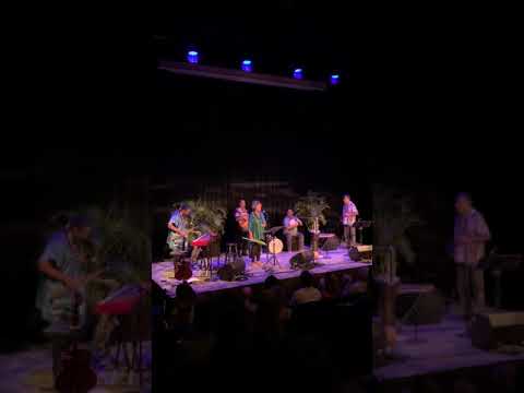 R Carlos Nakai Quartet Maui concert