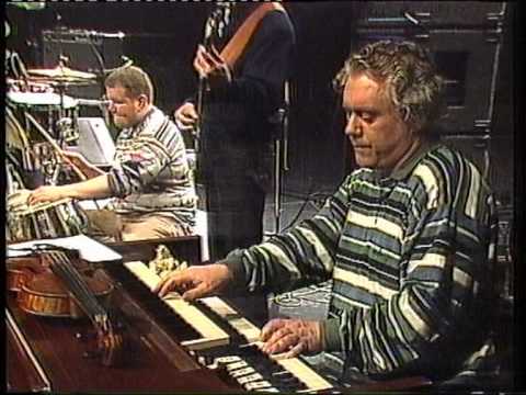 Hljómsveitin Náttúra Í Borgarleikhúsinu 1994 part 1