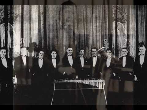 Broadway Music Makers (California Ramblers) - Bit By Bit (1923)