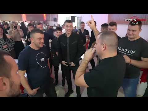 ROKI PEVA ZA VELIKOG PRIJATELJA - VAROSANKO DEVOJCICE ( ORKESTAR MARKA RISTIVOJEVICA )