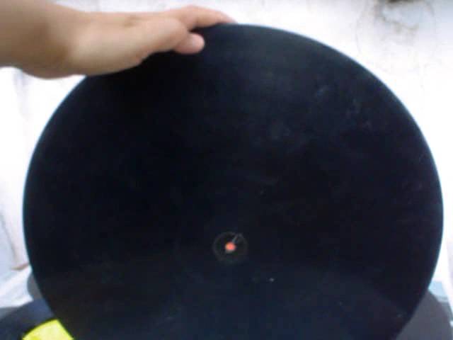 Vídeo relacionado con Balvi Posavasos The Coaster Color Negro Set de 4 Posavasos En Forma de Disco de Vinilo Silicona 9 cm