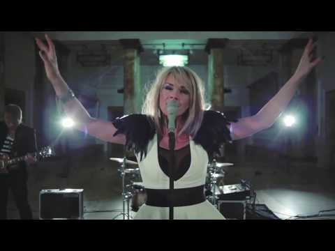 Showband International - Corporate Party Entertainment For Hire At Warble Ents