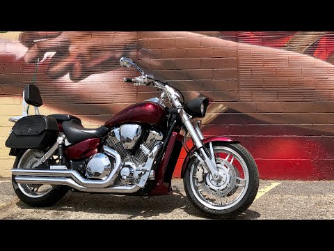 Affordable Cruiser Motorcycle Honda VTX1800 First Ride Review