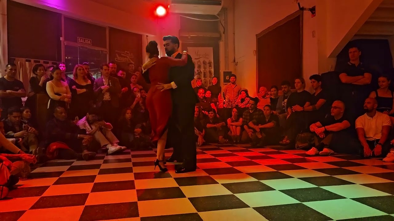 Video thumbnail for Sol Cerquides and Fernando Carrasco at Mujercitas tango festival @ Tango Bar (2 of 2)