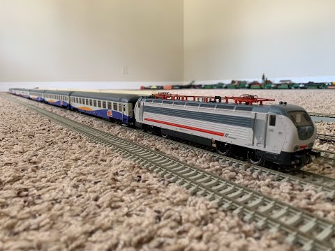 Italian FS Trenitalia Euro Night “Palatino” Roma T.ni - Paris Bercy in Artesia livery made by ACME