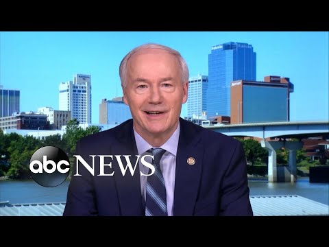 除8個州外，所有州都發布了打擊COVID-19的留守令。 (All but 8 states have issued a stay-at-home order to combat COVID-19)