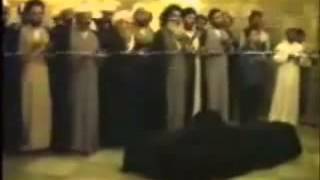 preview picture of video 'فیلم تشییع حضرت آیت الله العظمی خویی ره'