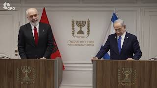 ראש הממשלה בנימין נתניהו נפגש עם ראש ממשלת אלבניה אדי רמה (עדכוני משרד ראש הממשלה) - התמונה מוצגת ישירות מתוך אתר האינטרנט יוטיוב. זכויות היוצרים בתמונה שייכות ליוצרה. קישור קרדיט למקור התוכן נמצא בתוך דף הסרטון