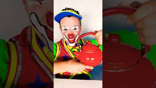 Download lagu Sou uma Taça - Panda e Os Caricas | PALHAÇO SORRISO #canalpanda mp3