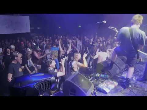 Two and a Half Girl - Orgaanklap Festival Aftermovie