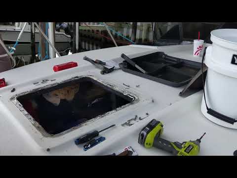 Silverton Yacht - Deck Hatch Replacement