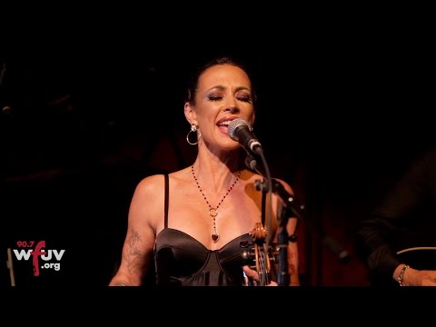 Amanda Shires - "Highwomen" (Live at Rockwood Music Hall)