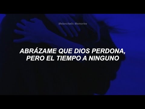 Juan Gabriel - Abrázame Muy Fuerte (Letra)