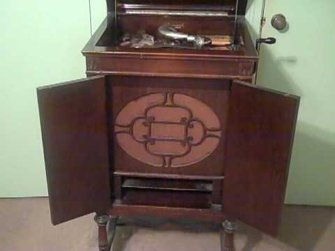 MIKE MARKEL'S ORCH. - HI-HO THE MERRIO - ROARING 20'S.MP4