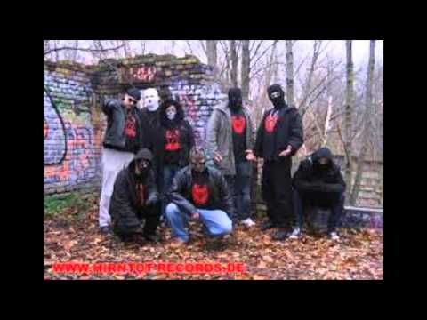 Blokkmonsta und Schwartz (feat.Hässlich Rap) - Blaues Blut